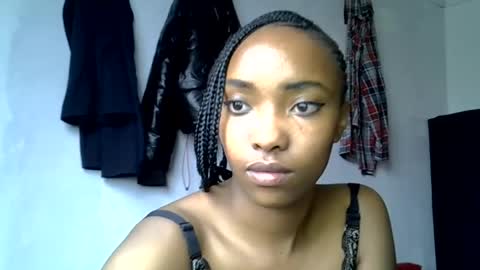 pretty jazminee online show from August 7, 7:52 am