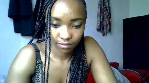 pretty jazminee online show from August 7, 9:42 am