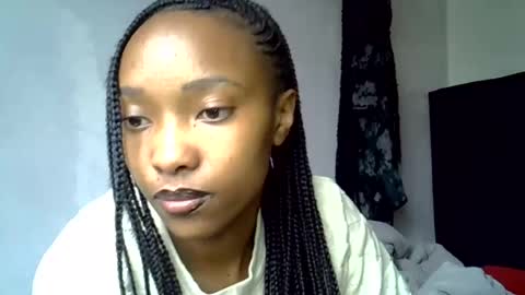 pretty jazminee online show from August 9, 10:05 am