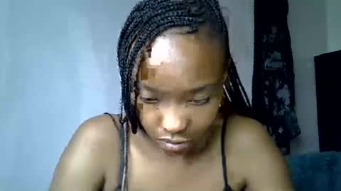 pretty jazminee online show from August 10, 7:32 am