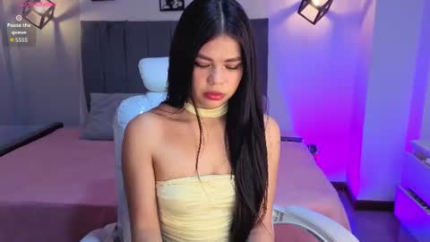 pretty online show from August 14, 12:14 am