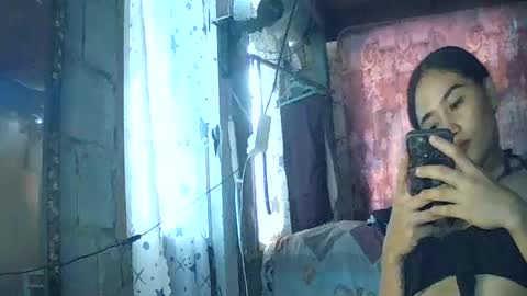 pretty_kat1998 online show from August 13, 11:19 pm