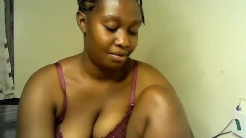 pretty_kylah online show from August 13, 10:13 pm