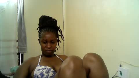pretty_kylah online show from August 15, 1:37 pm