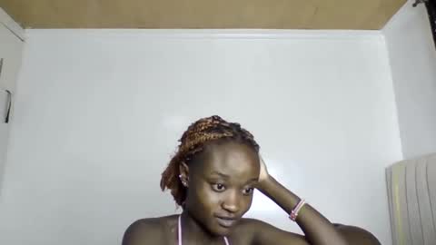 pretty luv1 online show from April 13, 11:35 am