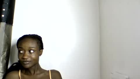 pretty luv1 online show from June 19, 1:22 pm