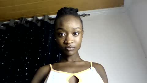pretty luv1 online show from June 19, 7:14 pm