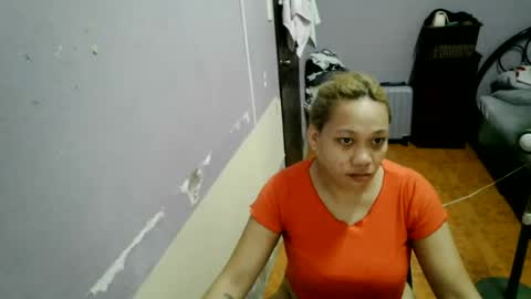 pretty_lyn08 online show from July 17, 7:36 pm