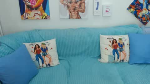 pretty_malika online show from August 4, 3:42 pm