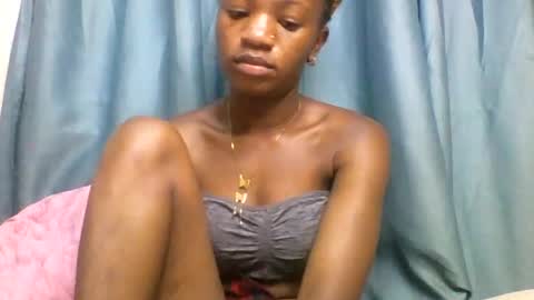 pretty_neemaa online show from August 9, 8:37 am