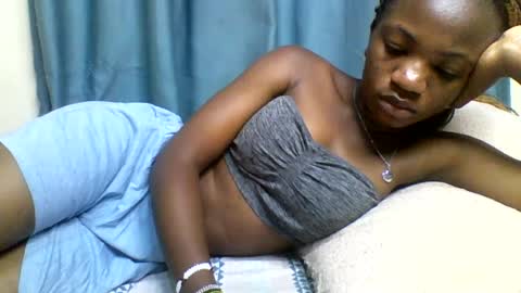 pretty_neemaa online show from August 11, 3:08 am