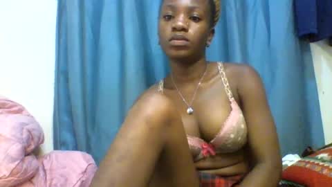 pretty_neemaa online show from August 13, 7:11 am