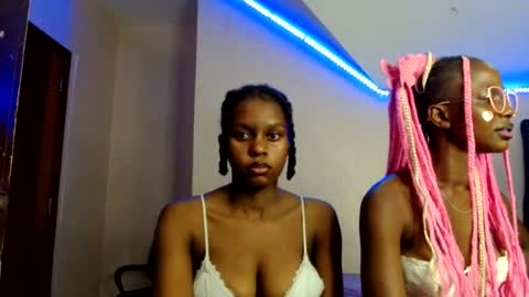 Nyra online show from August 4, 8:39 pm
