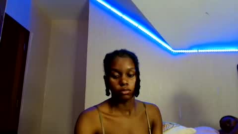 Nyra online show from August 7, 12:43 am