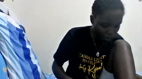 pretty_petite_ebony online show from July 26, 11:54 pm