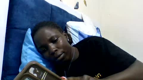 pretty_petite_ebony online show from July 27, 1:00 am