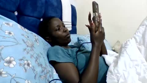 pretty_petite_ebony online show from July 30, 4:42 am