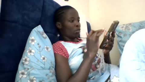 pretty_petite_ebony online show from August 4, 8:55 am