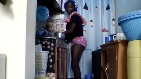pretty_petite_ebony online show from August 6, 1:43 pm