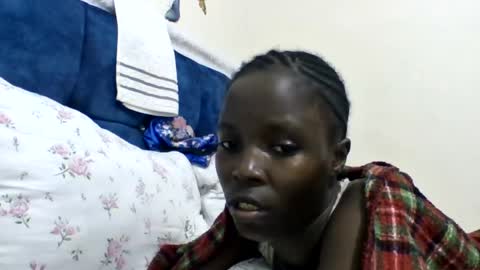 pretty_petite_ebony online show from August 8, 2:22 am