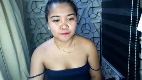 pretty_pharsa online show from August 6, 11:31 am