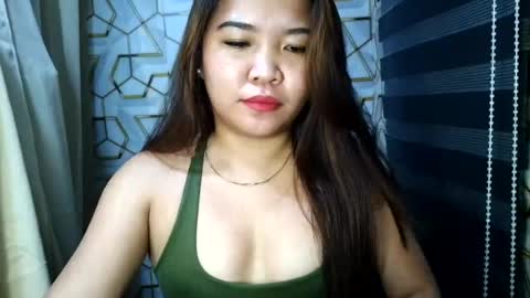 pretty_pharsa online show from August 12, 1:41 am