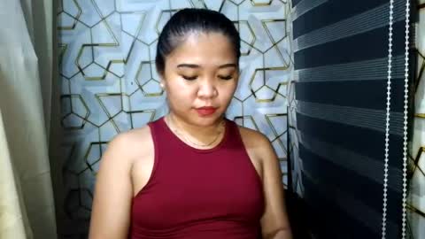 pretty_pharsa online show from August 12, 3:53 am