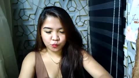 pretty_pharsa online show from August 13, 11:52 pm