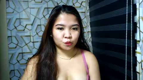 pretty_pharsa online show from August 14, 10:46 pm