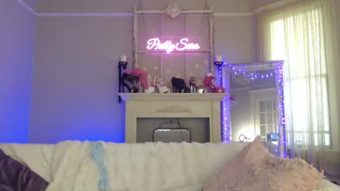 Pretty Sara online show from August 12, 12:13 am