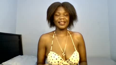 Pretty star1 online show from August 5, 10:24 am