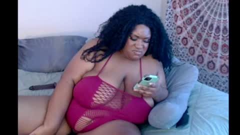 Miss Pretty online show from August 14, 4:16 am