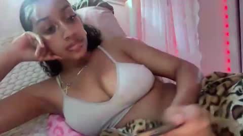 prettyblackgal online show from July 24, 2:25 am