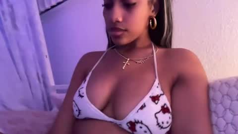 prettyblackgal online show from July 30, 7:05 am