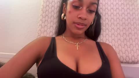 prettyblackgal online show from July 31, 11:21 pm