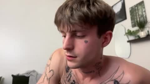 pretty boy online show from July 31, 5:03 am