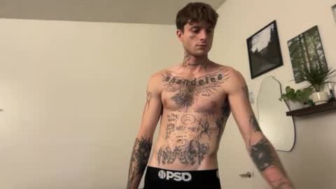 pretty boy online show from July 31, 10:43 am