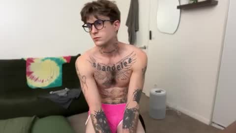 pretty boy online show from August 15, 5:22 am