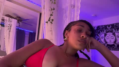 kay online show from August 15, 7:45 am