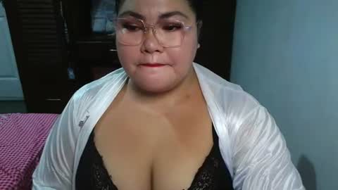 prettycarla online show from August 16, 12:14 am