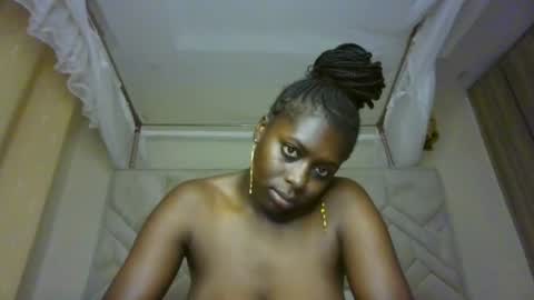 prettydulce online show from July 30, 12:40 am
