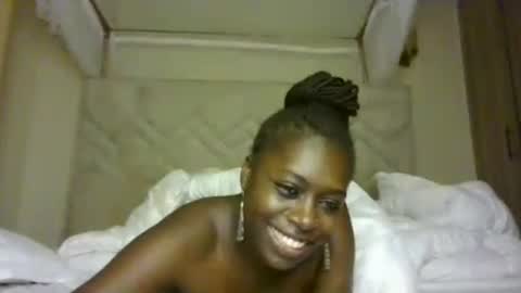 prettydulce online show from July 31, 3:35 am