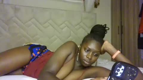 prettydulce online show from August 2, 2:13 pm