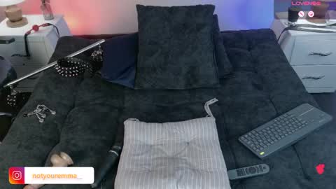 Emma  online show from July 31, 6:02 pm