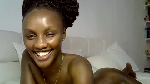 Pretty darkskin doll online show from April 20, 1:09 pm
