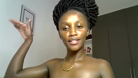 Pretty darkskin doll online show from April 21, 6:33 pm