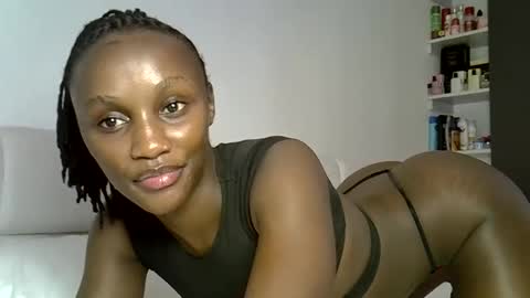 Pretty darkskin doll online show from April 27, 9:38 am