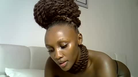 Pretty darkskin doll online show from May 8, 10:17 am