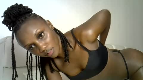 Pretty darkskin doll online show from June 22, 12:28 pm