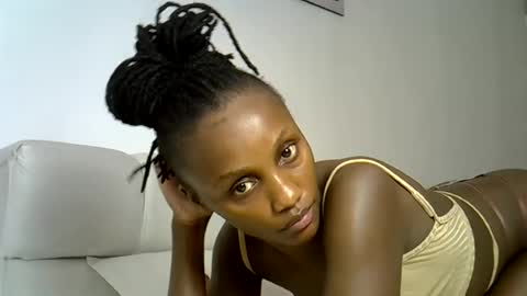 Pretty darkskin doll online show from August 6, 10:36 am